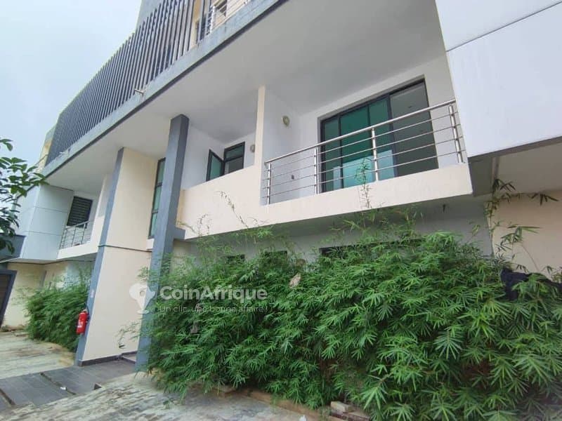 Location appartements 3 pièces rivera 4 m'badon- cocody