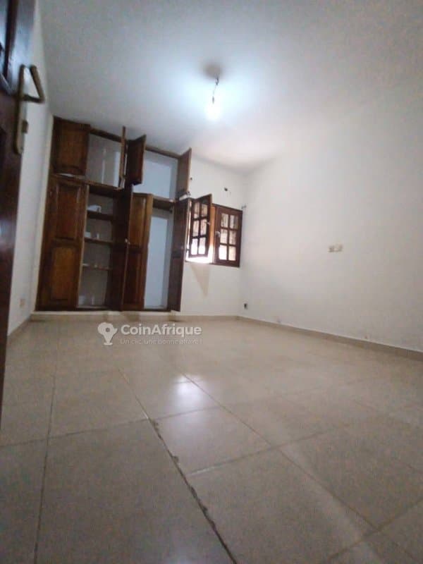 Location appartement 3 pièces au 1er étage à faya coq ivoire — photo 3