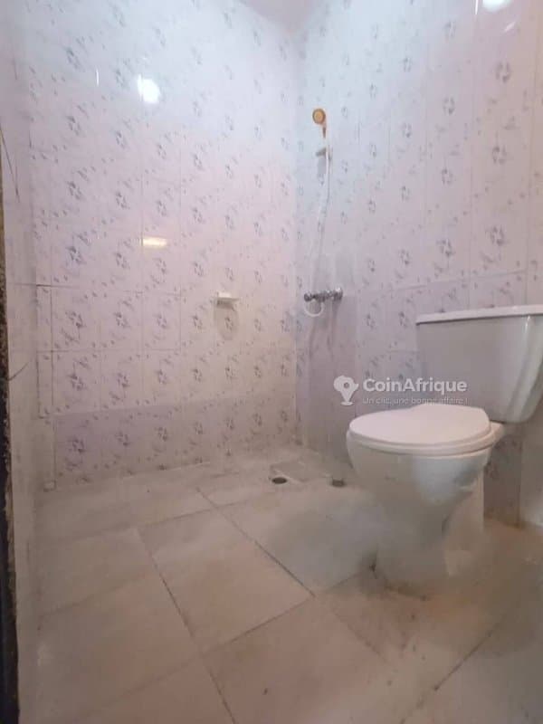 Location appartement 3 pièces au 1er étage à faya coq ivoire — photo 4