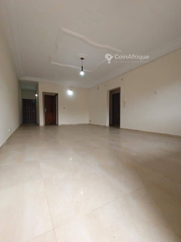 Location appartement 3 pièces au 1er étage à faya coq ivoire — photo 5