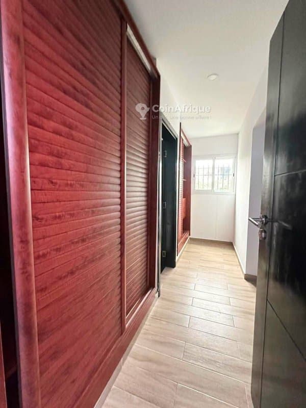 Location villa duplex de standing 4 pièces + dépendance - cocody riviera synacascy — photo 3