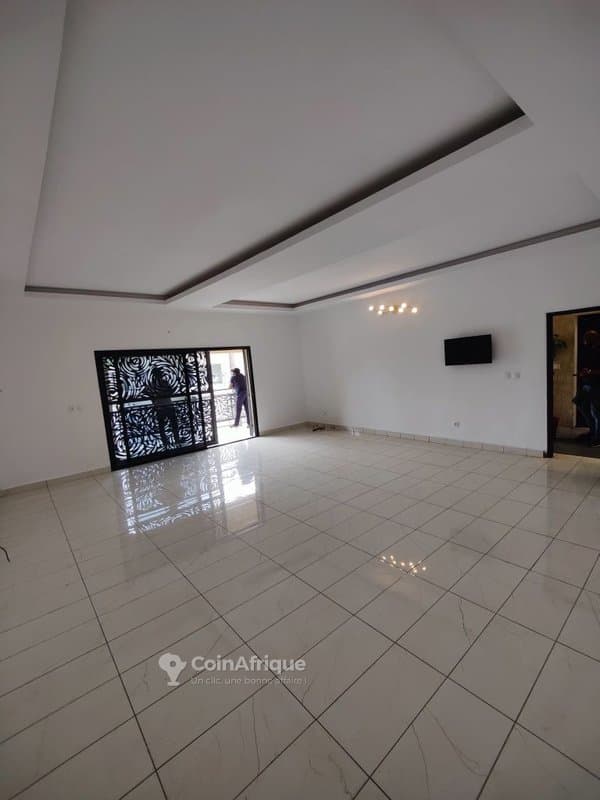 Location appartement 3 pièces - Riviera