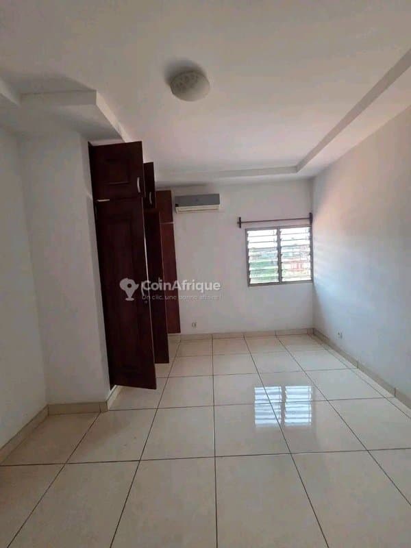 Location villa duplex 5 pièces - Cocody riviera 3