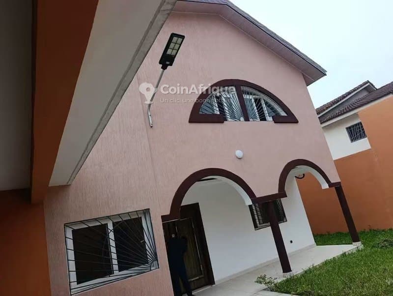 Location villa duplex 7 pièces - Cocody riviera Attoban