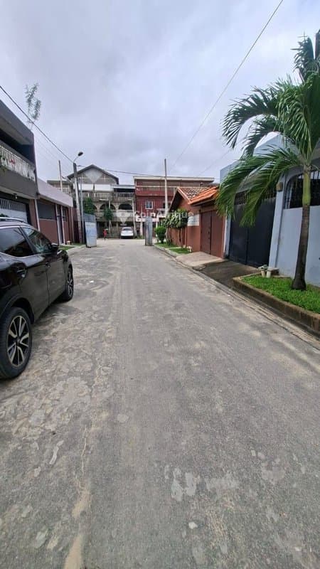 Vente villa 6 pièces - Cocody -angré