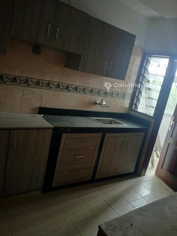 Location appartement - 2 Plateaux — photo 2