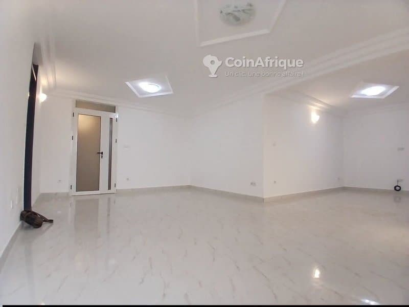 Location appartement à Cocody centre