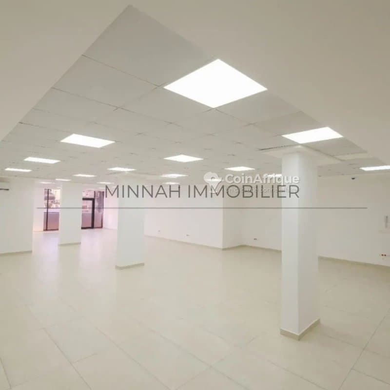 Location bureau open space Riviera Bonoumin — photo 4