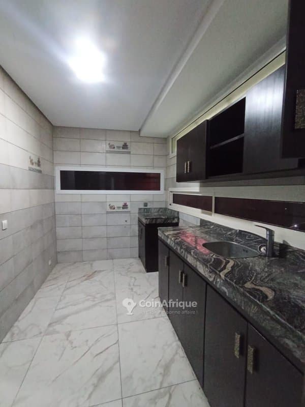Location appartement de standing 3 pièces - cocody 2 plateaux 7eme tranche — photo 3