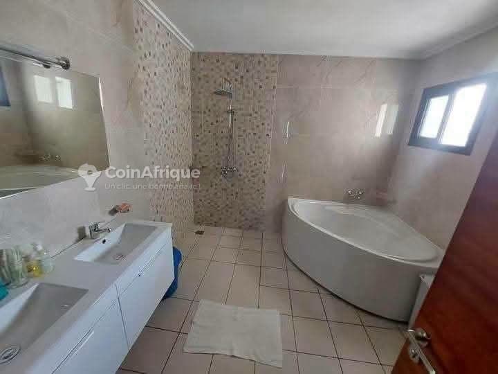 Location villa duplex 6pièces - Cocody angre nouveau chu cité équinoxe — photo 5