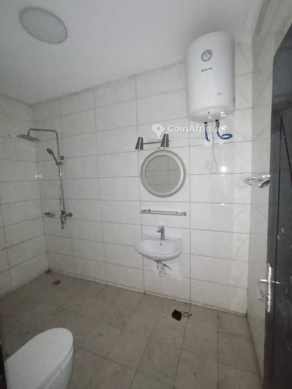 Location appartement 2 pièces - Cocody 2 plateaux vallon — photo 4