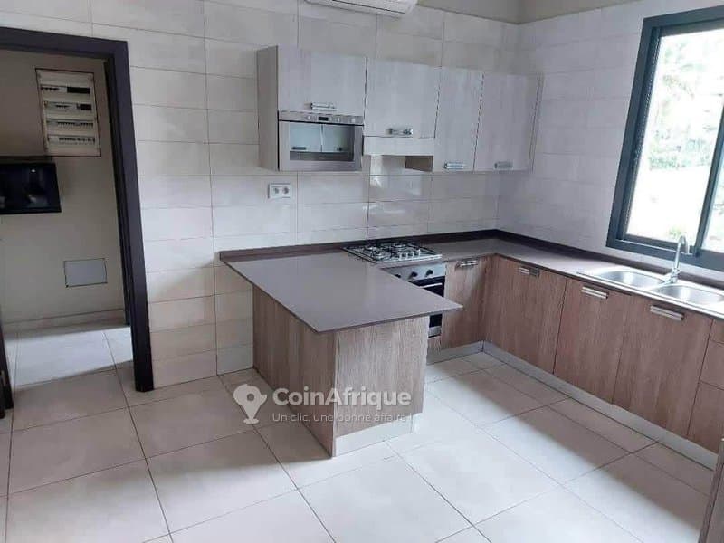 Location appartements 04 pièces - Cocody danga — photo 4