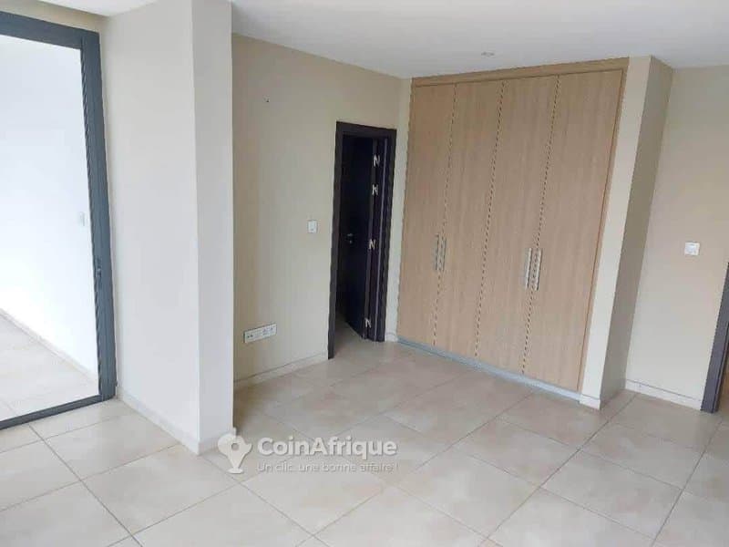 Location appartements 04 pièces - Cocody danga — photo 5
