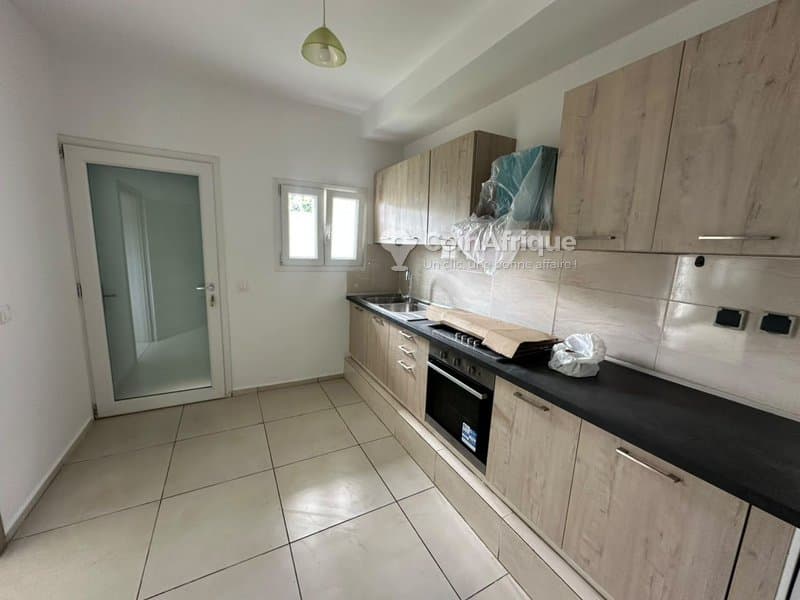 Location villa duplex 5 pièces à Beverly hills — photo 2
