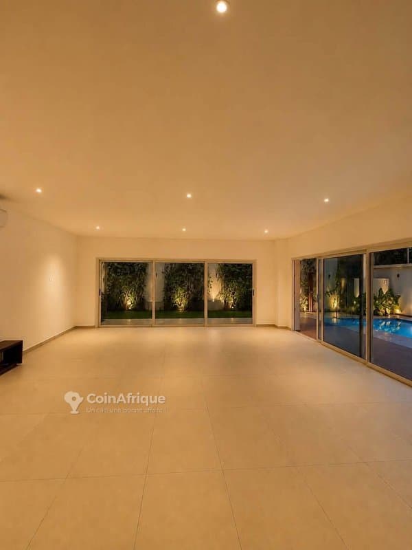 Location villas 05 pièces - Cocody riviera golf beverly hills — photo 3