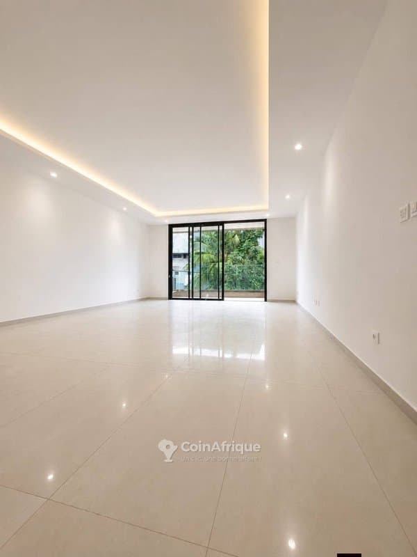 Location appartement 3 pièces à la riviera 4 M badon — photo 2