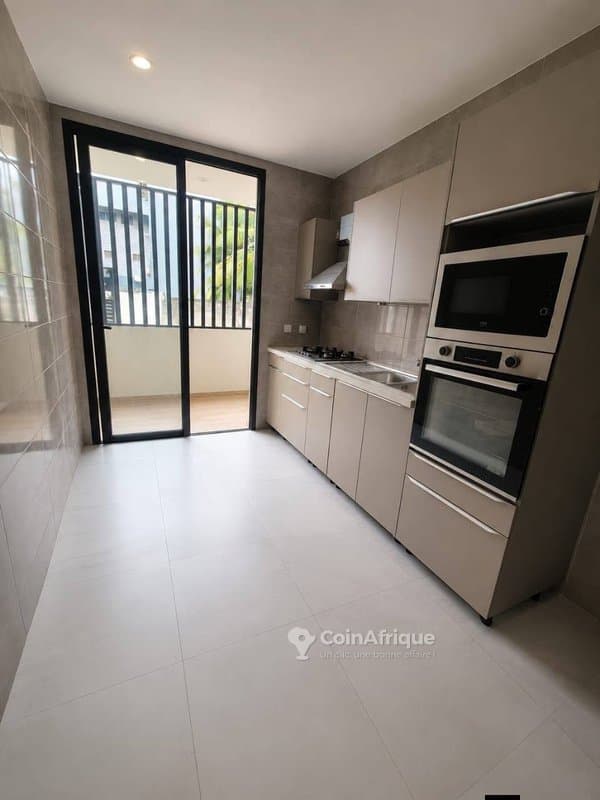 Location appartement 3 pièces à la riviera 4 M badon — photo 4
