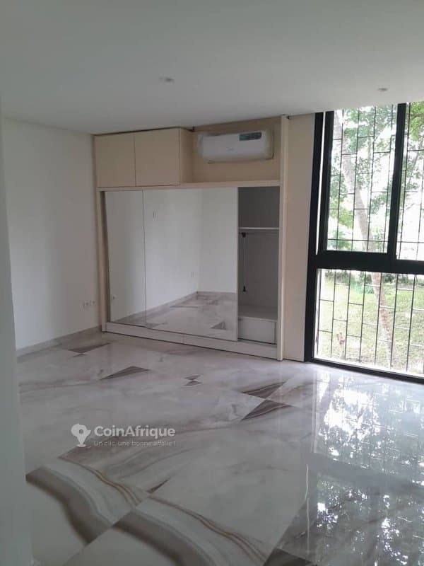 location appartement de standing 5 pièces - cocody riviera golf les jardins — photo 2