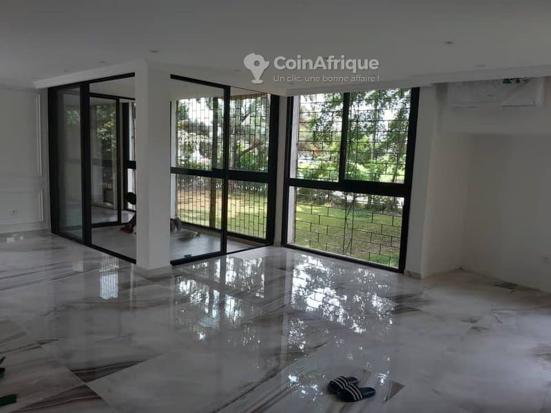 location appartement de standing 5 pièces - cocody riviera golf les jardins — photo 3
