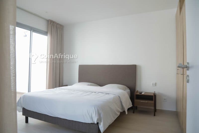Location villas triplex meublée de 5 pièces - marcory résidentiel avec piscine — photo 4