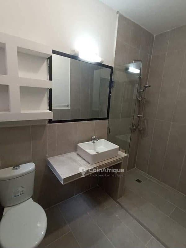 Location appartement 4 pièces - Rivièra Attoban — photo 4