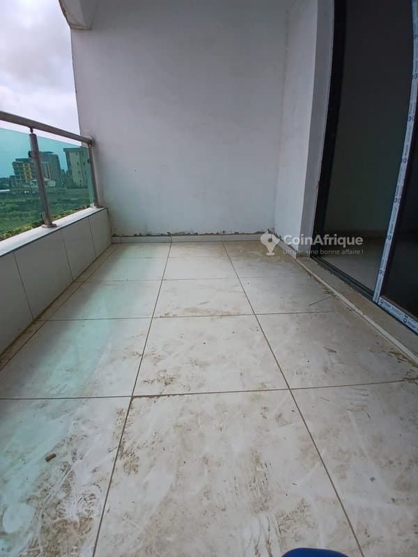 Location appartement 4 pièces à Cocody angré nouveau chu djorogobiité 1 au 2er — photo 2