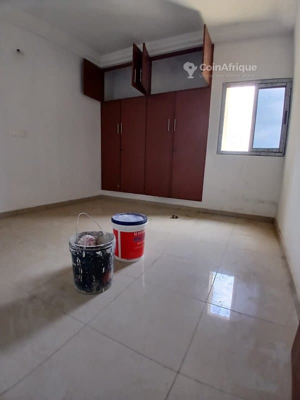 Location appartement 4 pièces à Cocody angré nouveau chu djorogobiité 1 au 2er — photo 3