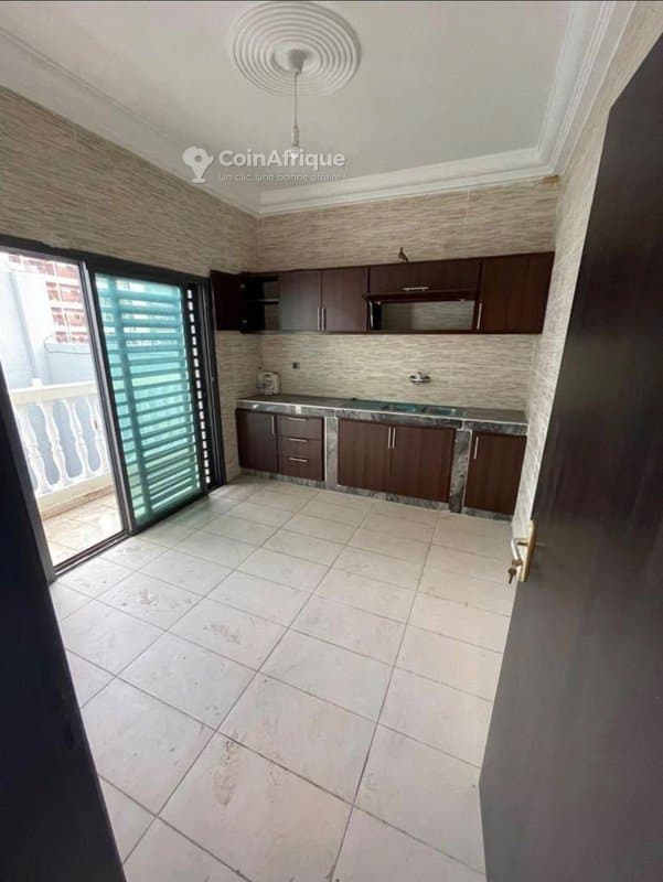 location appartements 3 pièces - marcory — photo 4