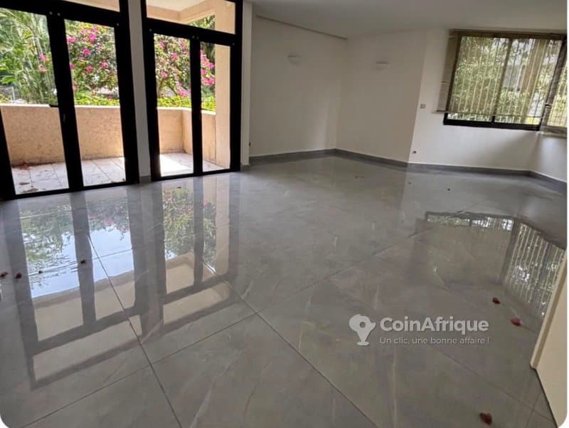 Location appartements 2 pièces - cocody — photo 2