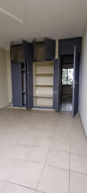 Location appartements 4 pièces - Cocody cité des arts — photo 2