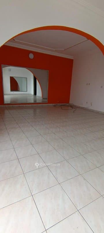Location appartements 4 pièces - Cocody cité des arts — photo 5
