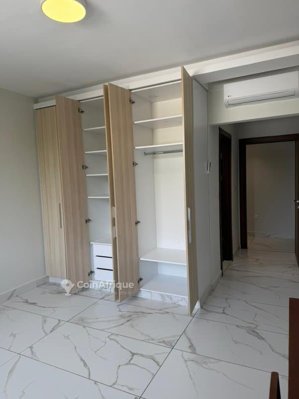 Location appartements 03 pièces - Marcory zone 4 rue du canal — photo 4