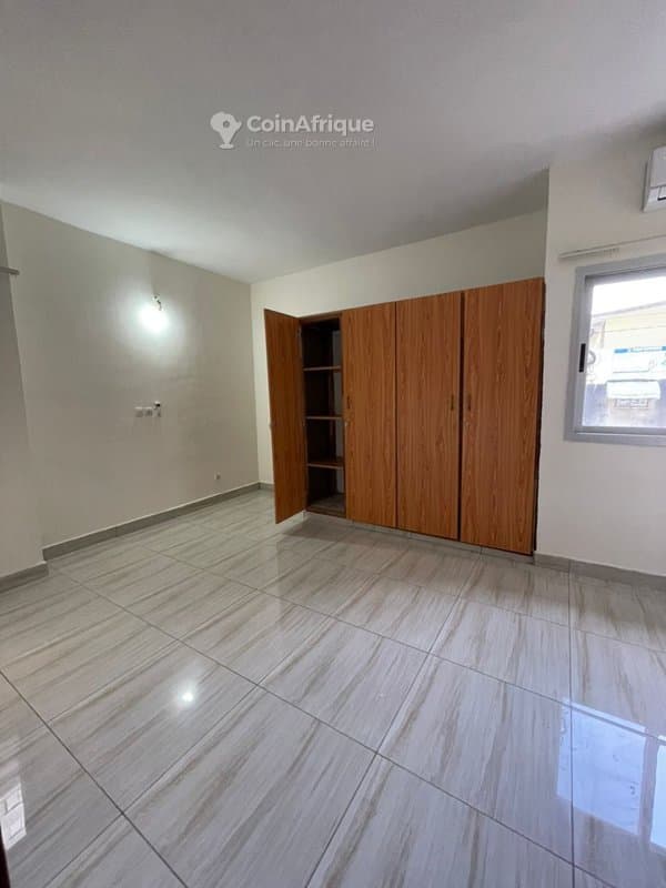 Location appartement 5 pièces hd à Cocody — photo 4