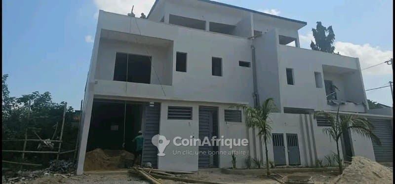 Vente villa 5 pièces à Faya Cité Sir