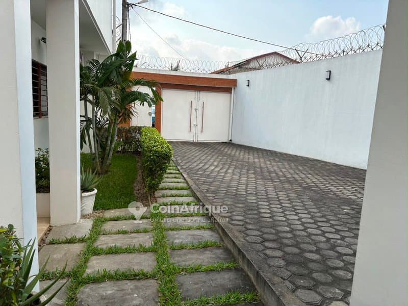 Location villas 7 pièces - Marcory — photo 4