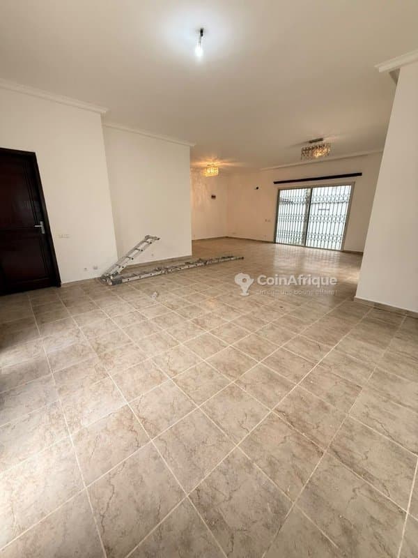 Location villa duplex 6 pièces - Angré 7e — photo 2