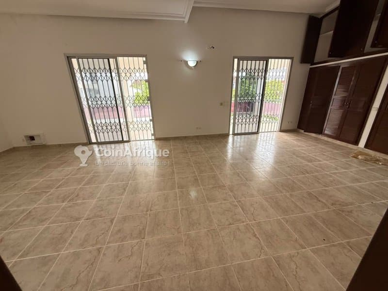 Location villa duplex 6 pièces - Angré 7e — photo 3