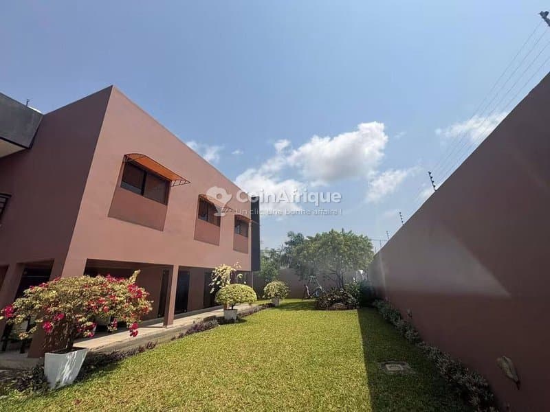 Vente villa haut standing à Cocody Riviéra gofl 4 beverly-hills — photo 2
