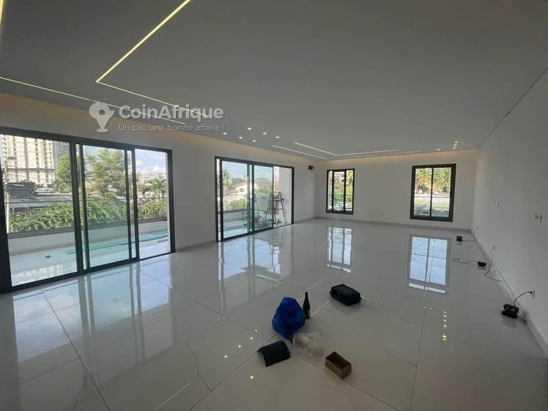 Location appartement 4 pièces en zone 4