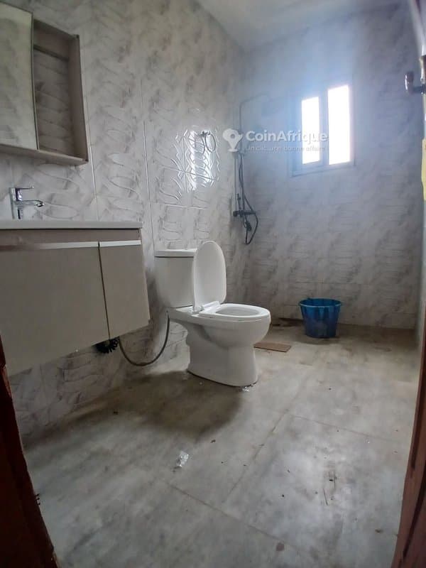 Location appartement 3 pièces Cocody angrè nouveau chu — photo 4