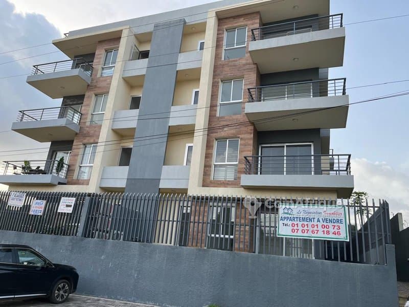 Location appartements 4 pièces - Cocody