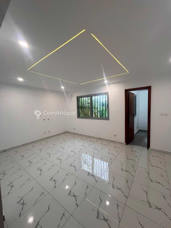Location appartements 3 pièces - Cocody Vallon — photo 5