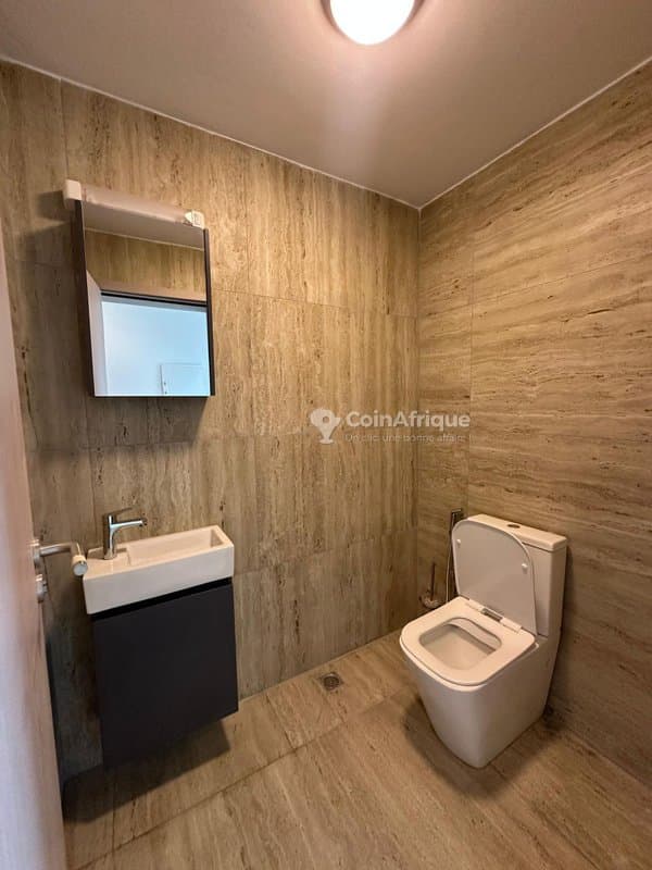 Location 8 appartements haut standing 4 pièces - — photo 2