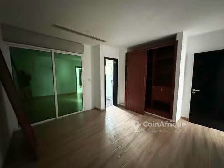 location villa duplex 4 pièces Cocody Riviera 4 Synacassi 2 — photo 5