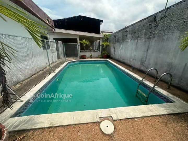 Location villa basse 5 pièces avec piscine | Cocody Riviera 3 lycée français — photo 2