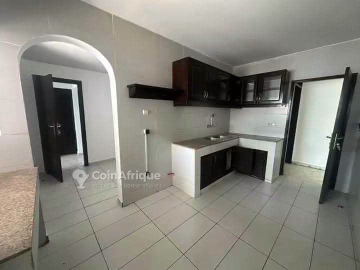 Location villa basse 5 pièces avec piscine | Cocody Riviera 3 lycée français — photo 4