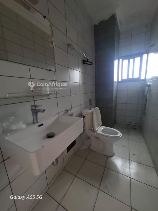 Location appartement 3 pièces à Cocody-angré 8ème tranche — photo 5