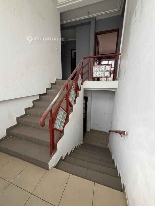 Location villa 8 pièce à Cocody Angre — photo 3