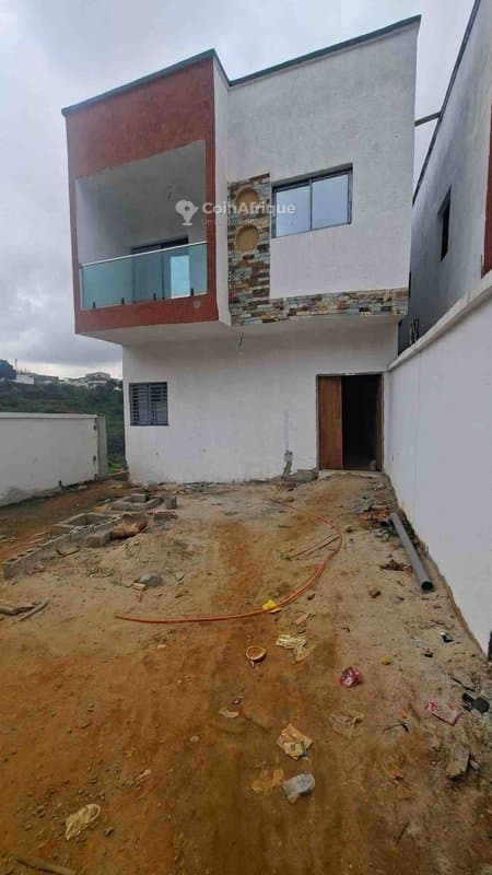 Vente villas 5 pièces - Cocody zone efrata