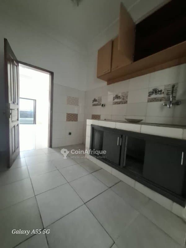 Location appartement 3 pièces à Cocody-angré — photo 2